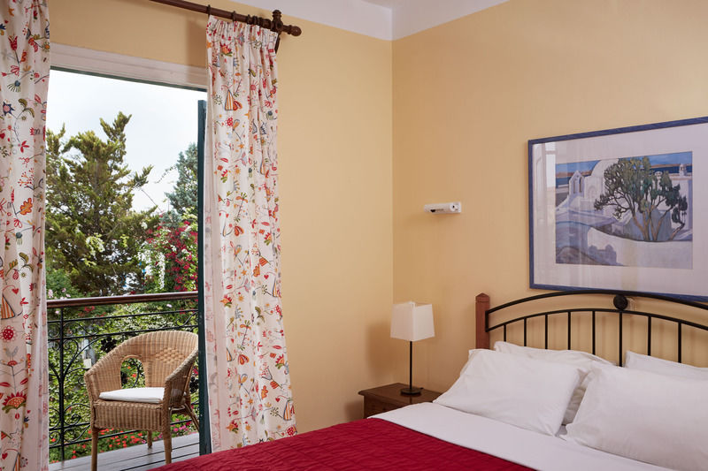 Spetses Retreat Accommodation ภายนอก รูปภาพ