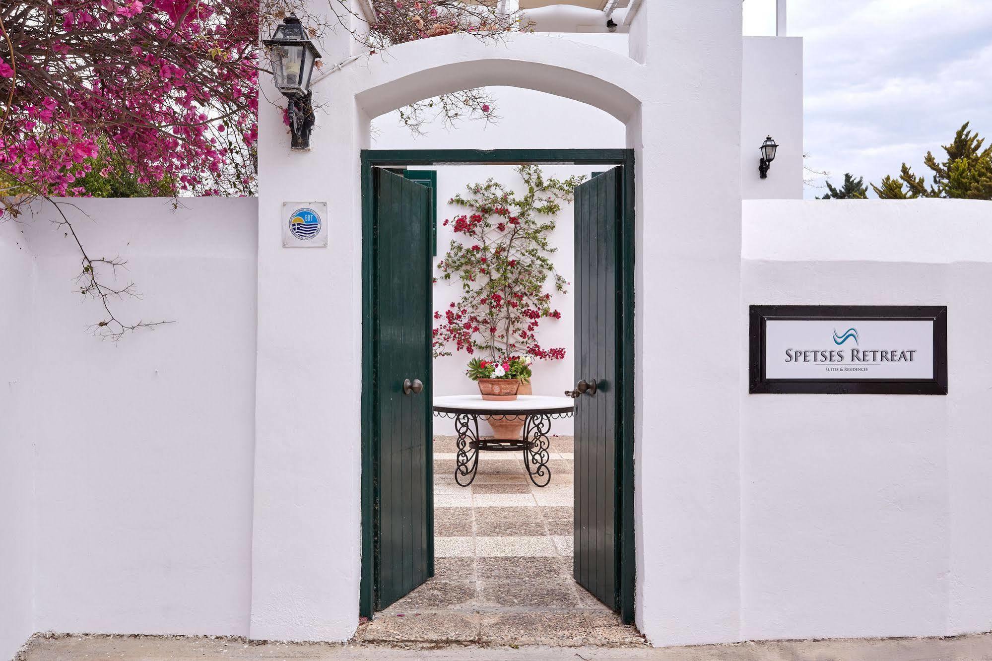 Spetses Retreat Accommodation ภายนอก รูปภาพ