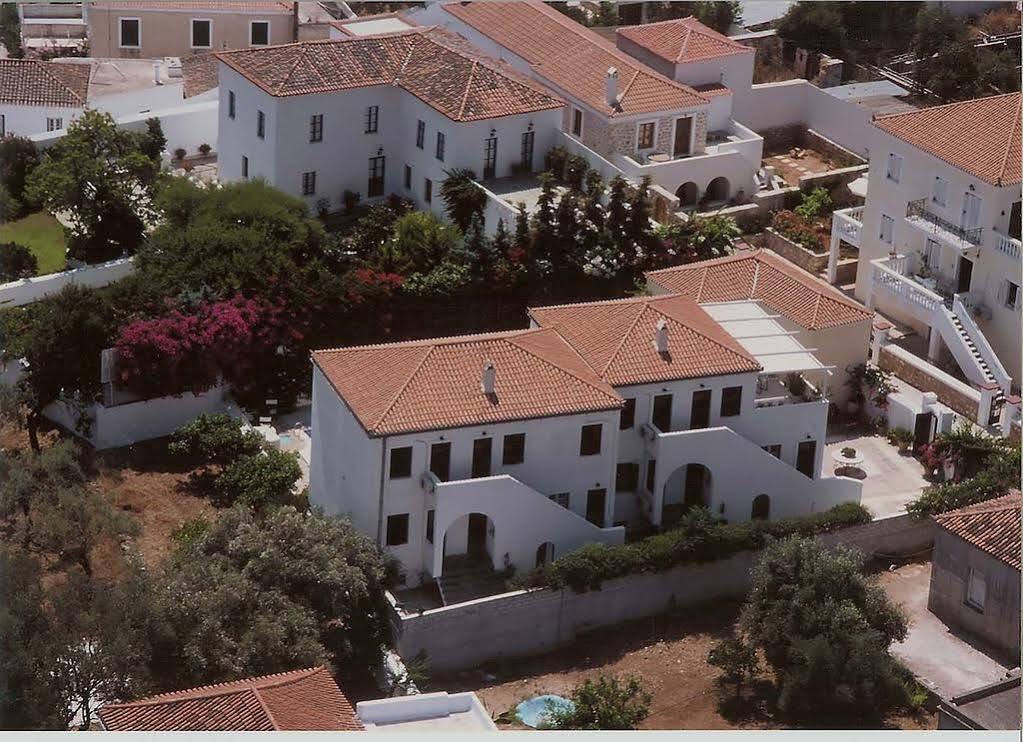 Spetses Retreat Accommodation ภายนอก รูปภาพ
