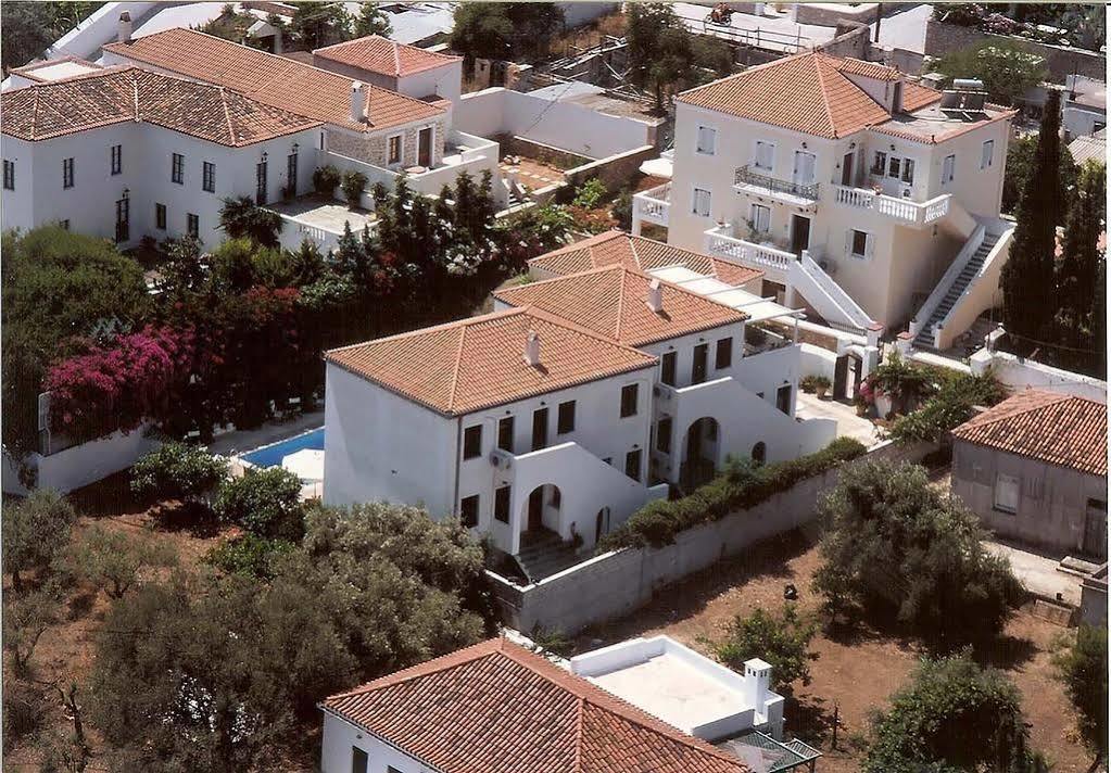 Spetses Retreat Accommodation ภายนอก รูปภาพ